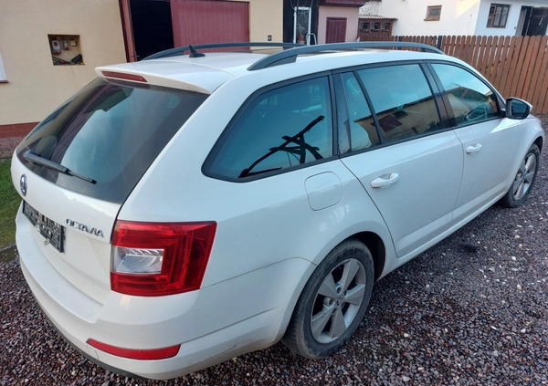 Skoda Octavia cena 42000 przebieg: 221000, rok produkcji 2015 z Jarosław małe 29